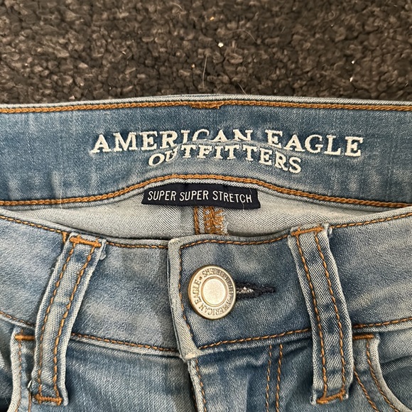American Eagle Stretchy Jegging Jeans - Picture 5 of 8